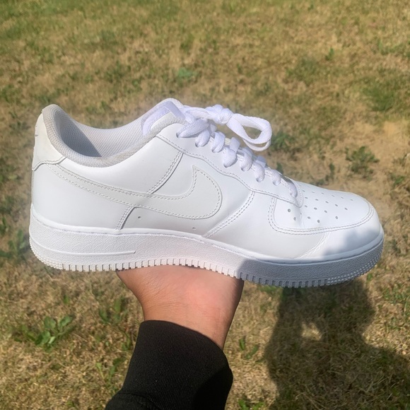 Size 9 - Nike Air Force 1 Low '07 White -Custom Baby yoda design - Picture 7 of 8